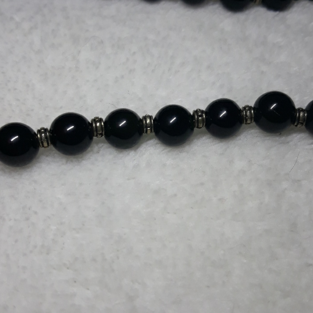 Black stone and silver accent necklace & earrings - Picture 8 of 9